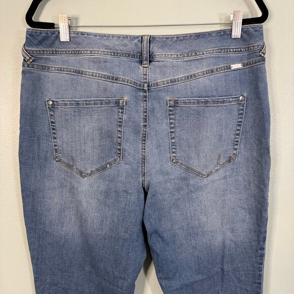 INC Denim Jeans 12 Boyfriend Regular Fit Floral Embroidered Distressed Blue - Picture 4 of 9